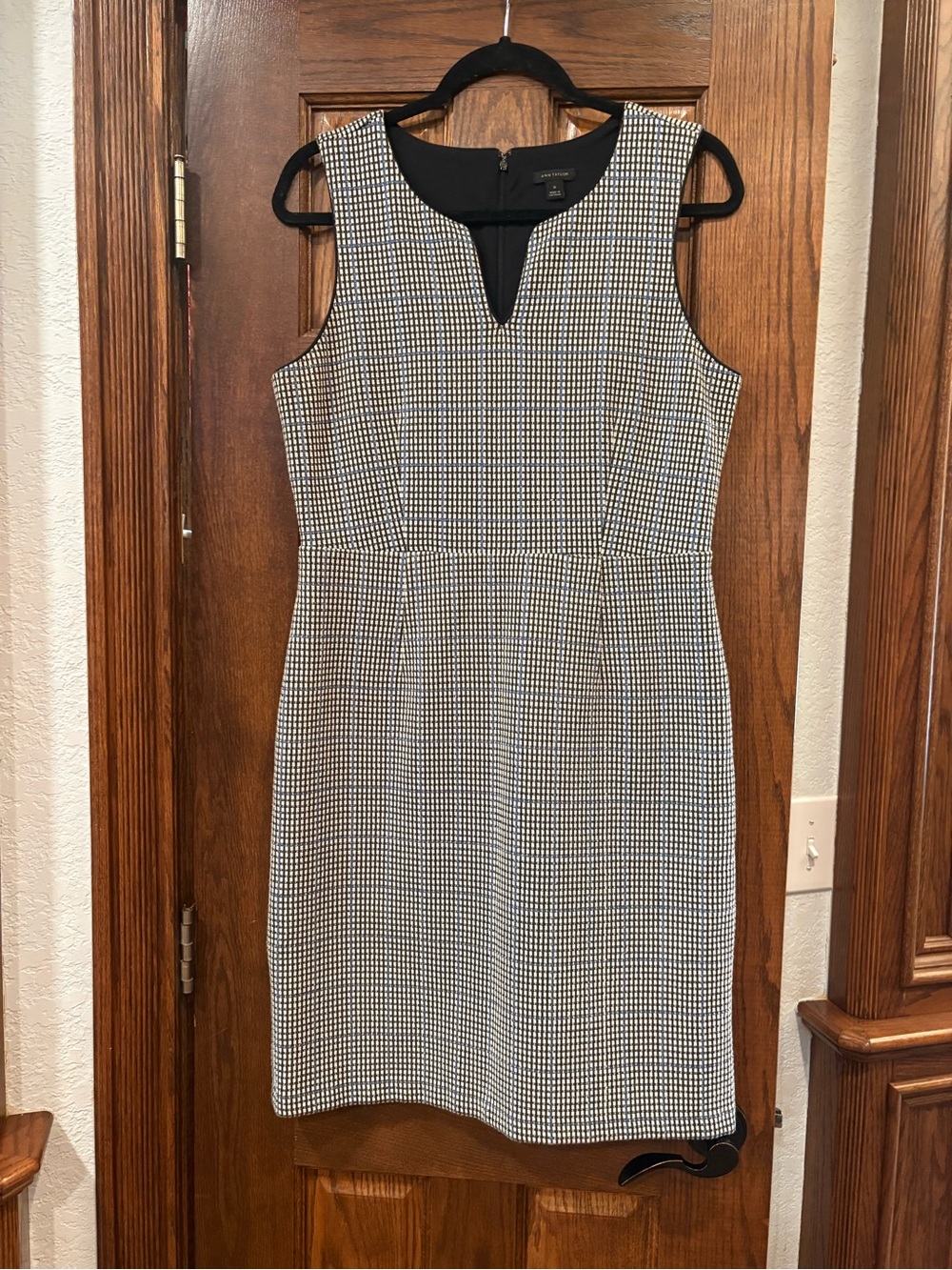 Ann Taylor $149 P2P 18-19” W 16”Split Neck Plaid Jacquard Sheath Dress 10 - Picture 2 of 9
